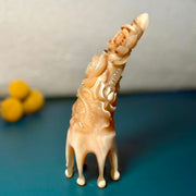 White Buffalo Horn Floral Carved Comb — Water-Drop Teeth, Artisan Sculpture