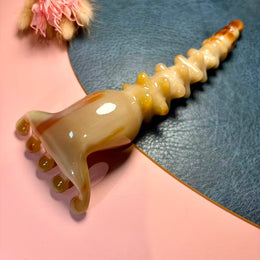 Large Yak Horn Scalp Rake — Honey Gold, Curled Tine Tips